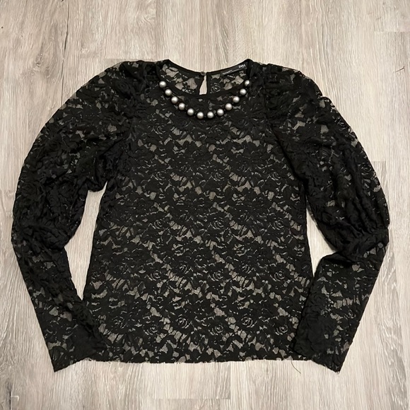 Zara Tops - Zara lace top 🖤. Size S